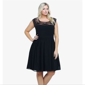 TORRID FLORAL EMBROIDERED MESH ILLUSION DRESS